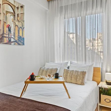 City Vibes Apartment ブカレスト エクステリア 写真